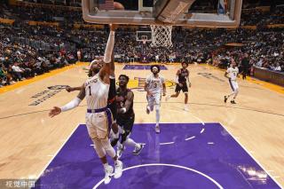 观众的掌声 观众的掌声