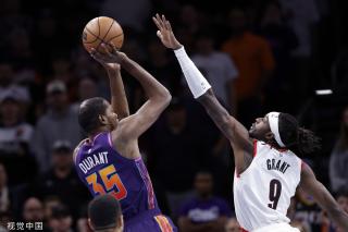 轻易屈服 轻易屈服